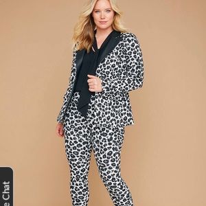 NWT Lane Bryant black/white pant suit
